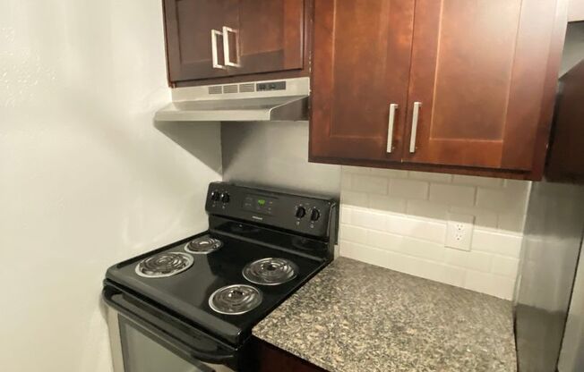 1 bed, 1 bath, 630 sqft, $1,410, Unit 113