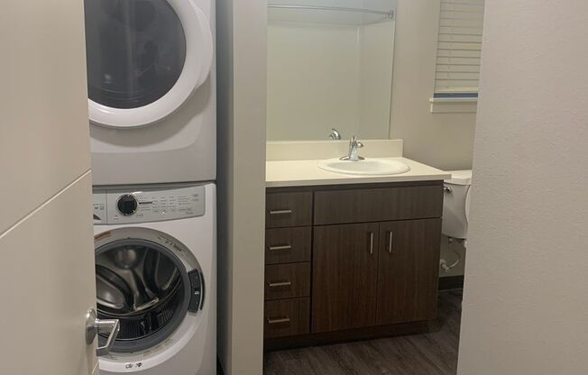 1 bed, 1 bath, 796 sqft, $1,599, Unit 202