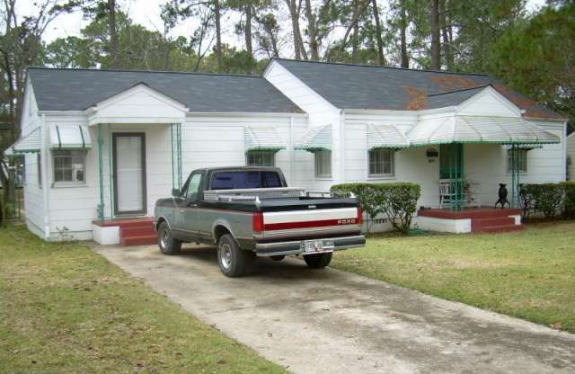 Eleventh Avenue, 1108