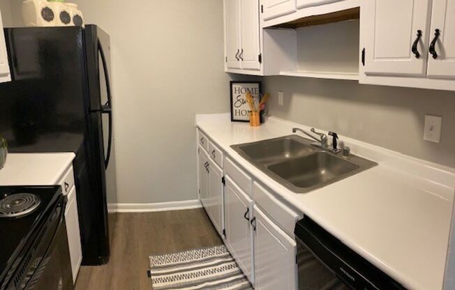 1 bed, 1 bath, 730 sqft, $800