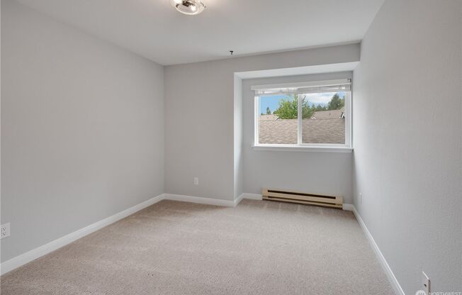 3 beds, 2 baths, $2,750, Unit # #G 201