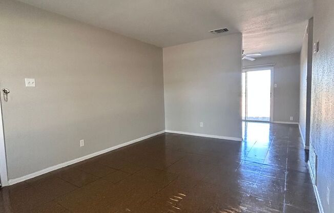 3 beds, 1 bath, $1,195