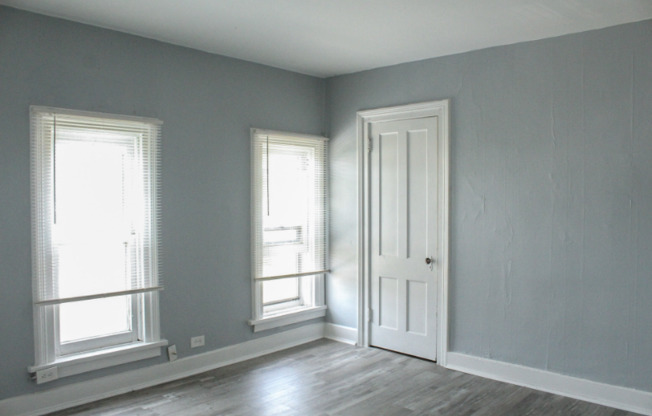 26 SHIELDS AVE