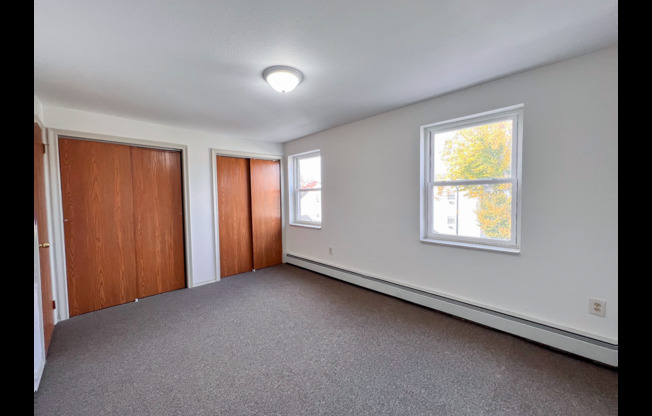 1 bed, 1 bath, 463 sqft, $1,300, Unit C10