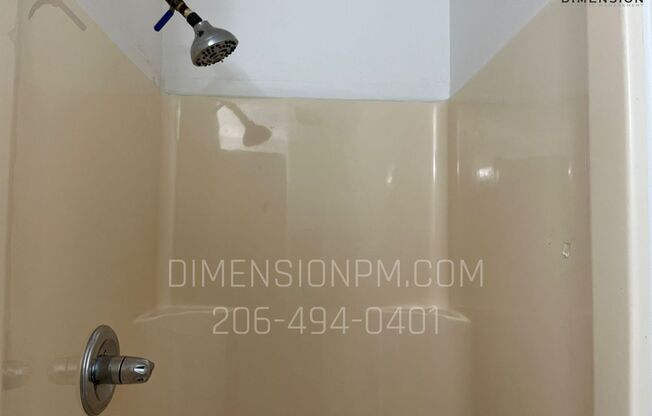 1 bed, 1 bath, 305 sqft, $815, Unit Unit 209