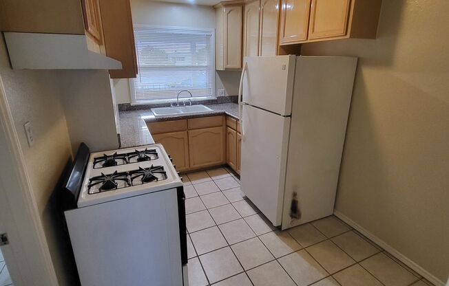 2100 Cabrillo Ave.