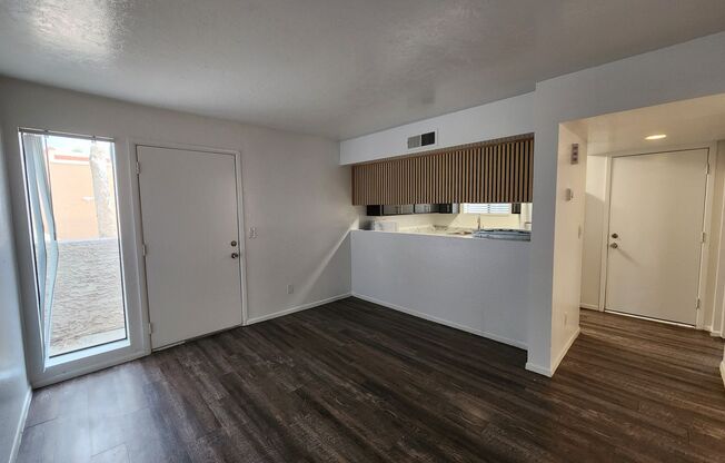 2 beds, 1 bath, 800 sqft, $1,095, Unit 239