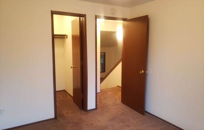 2 beds, 1 bath, $2,195