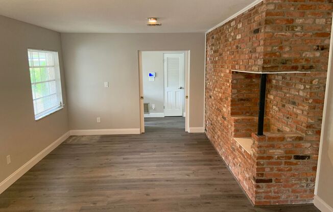 Beautiful Fully Remodeled 3 Bedroom, 2 Bath Home in Winter Park!!