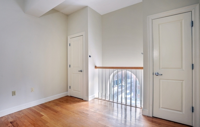2 beds, 2 baths, 1,043 sqft, $4,400, Unit 306