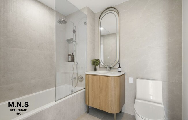 Studio, 1 bath, $3,400, Unit 2J