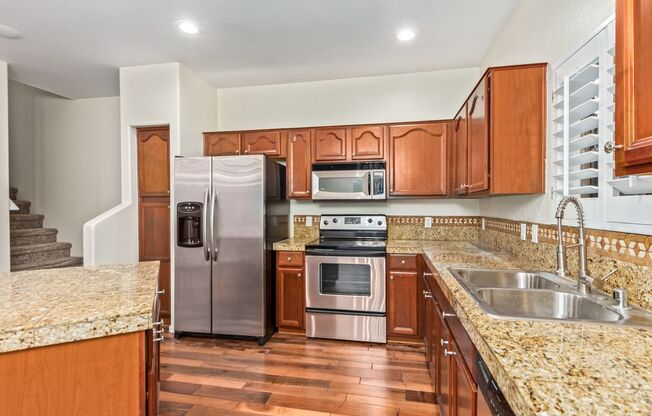 4 beds, 2.5 baths, $2,200, Unit #1171
