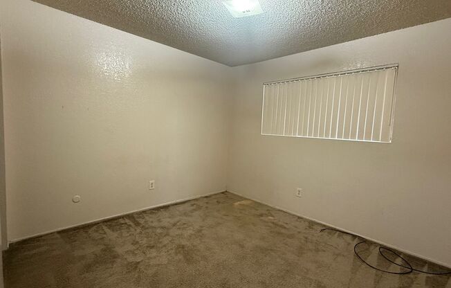 2 Bed, 1 Bath Home with 1-Car Garage in Quail Lake Area