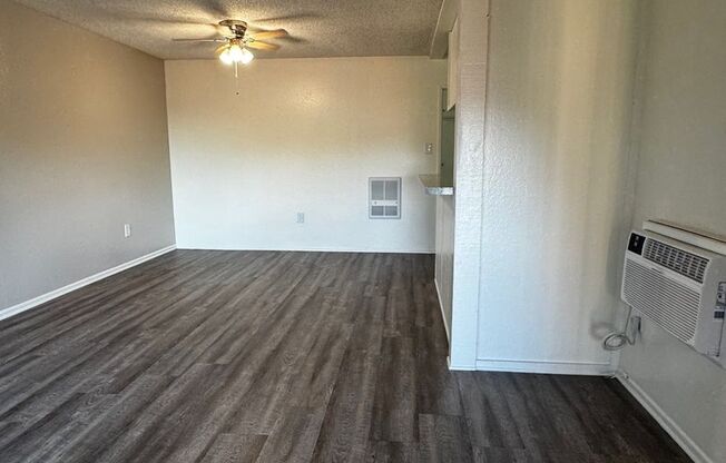 1 bed, 1 bath, 665 sqft, $2,125, Unit 82