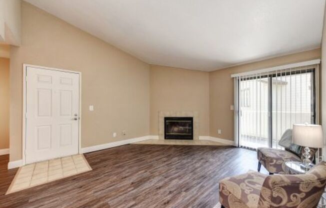 4033 MCCLAIN WAY