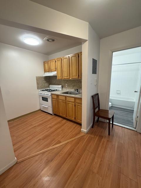 1 bed, 1 bath, 3,078 sqft, $2,000, Unit 2