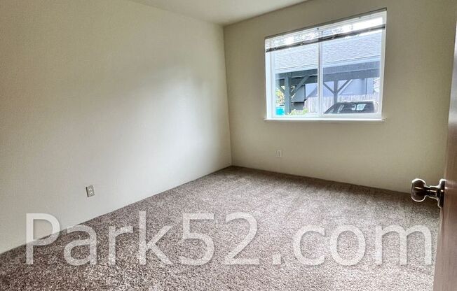 2 beds, 1 bath, $1,495, Unit 7202-#05