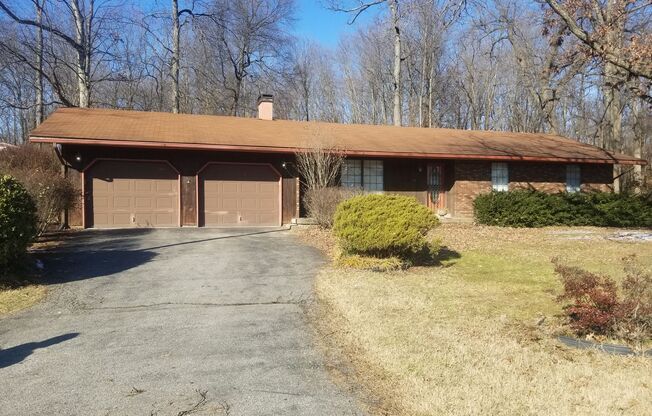 Sprawling Ranch, w/finished basement