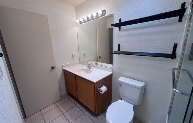 3 beds, 3 baths, $2,600