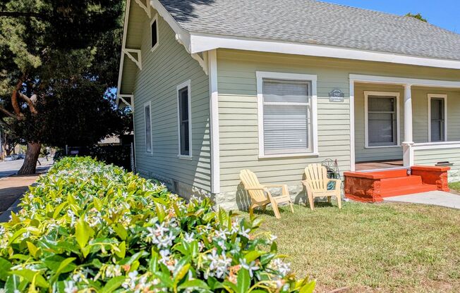 3 Bedroom 1 Bath House with a Large Backyard for Rent in Uptown Whittier