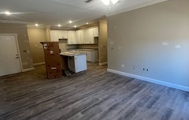 3 beds, 2 baths, 1,205 sqft, $1,300, Unit 218