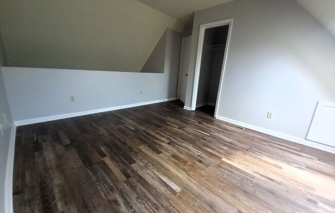 2 beds, 2 baths, 1,058 sqft, $1,249, Unit I