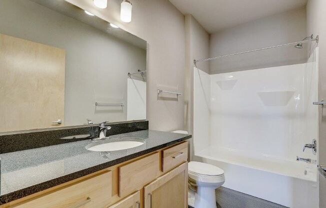 2 beds, 2 baths, 972 sqft, $2,250, Unit 313