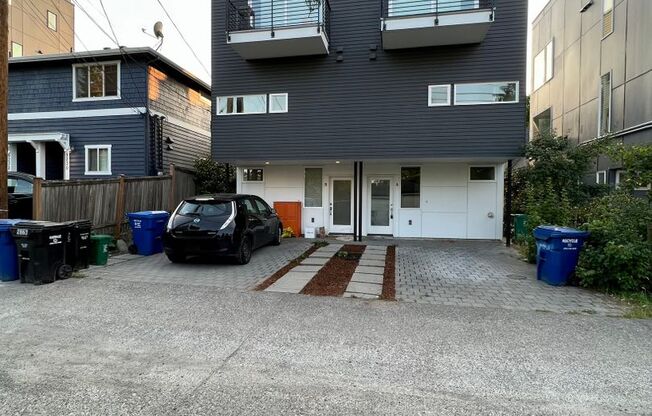 9224 35th Ave SW