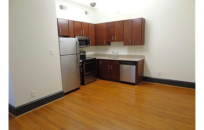 1 bed, 1 bath, 505 sqft, $925, Unit Apt #33