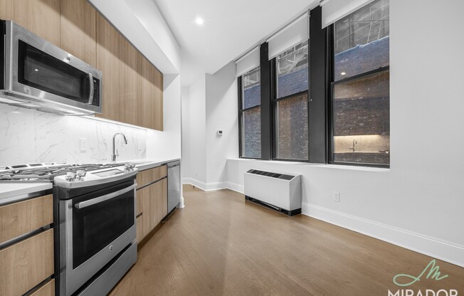 1 bed, 1 bath, $4,300, Unit 4E