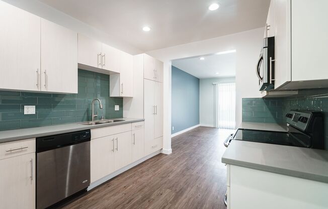 2 beds, 2 baths, 1,300 sqft, $3,798, Unit 403