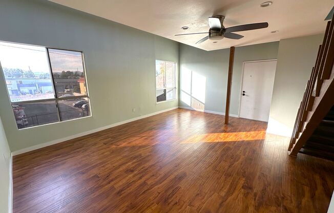 Charming 2-Bedroom Condo with Loft in Prime Tarzana Location