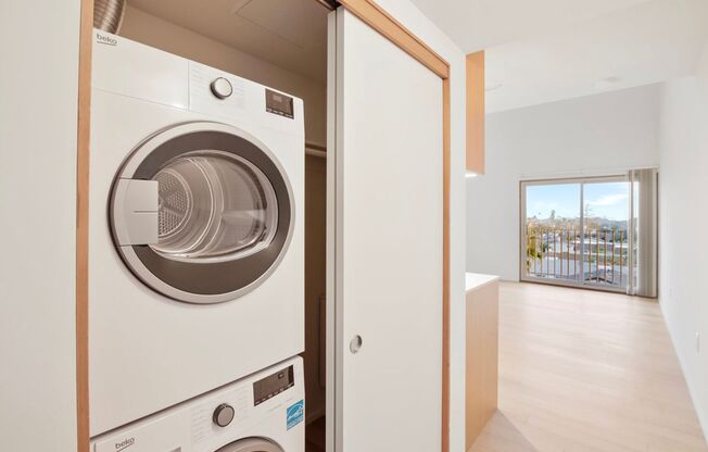 1 bed, 1 bath, 677 sqft, $2,695, Unit 504