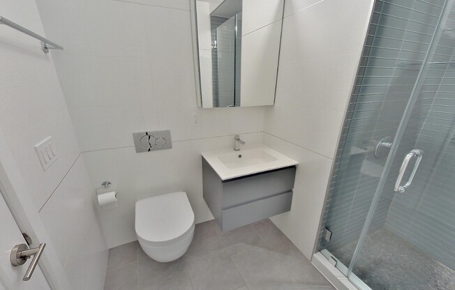 4 beds, 2 baths, $8,995, Unit 3G