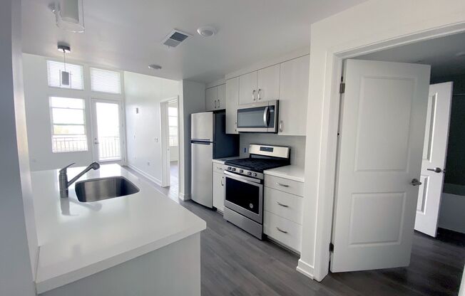 1 bed, 1 bath, 689 sqft, $2,799, Unit 506