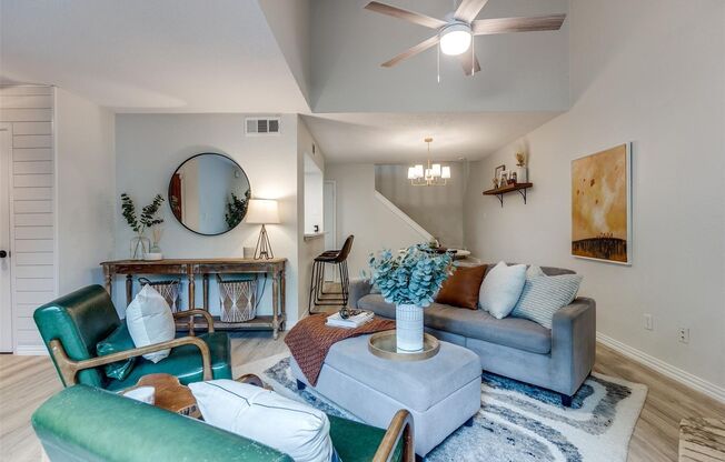Stunning Newly Renovated Condo by Love Field