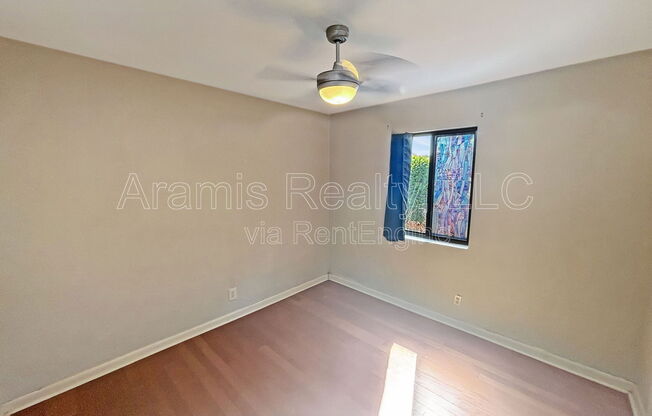 1355 EUCLID AVE