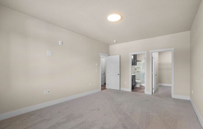 3 beds, 2 baths, 1,511 sqft, $1,995, Unit J-404