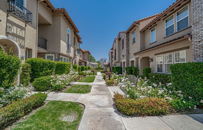 West Creek - Upgraded Townhome for Rent in Valencia!