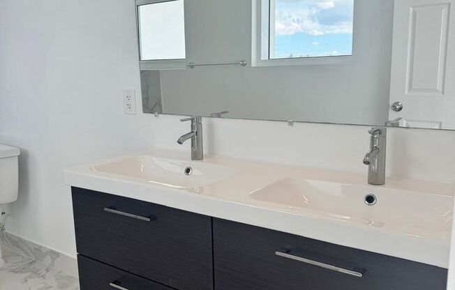 1 bed, 2.5 baths, 1,790 sqft, $6,200, Unit Unit 1001