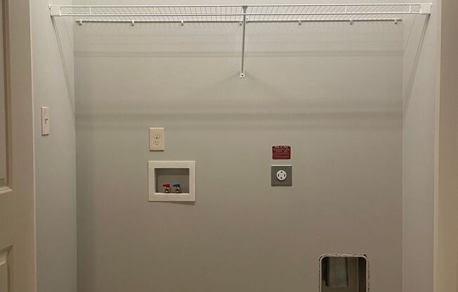 1 bed, 1 bath, 848 sqft, $775, Unit 31