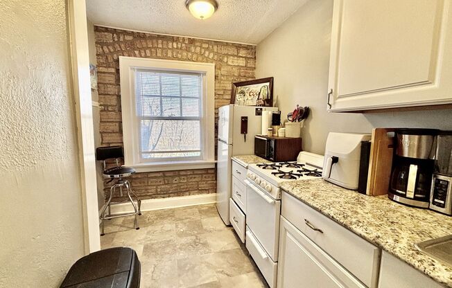 1 bed, 1 bath, 600 sqft, $995, Unit 1307-2