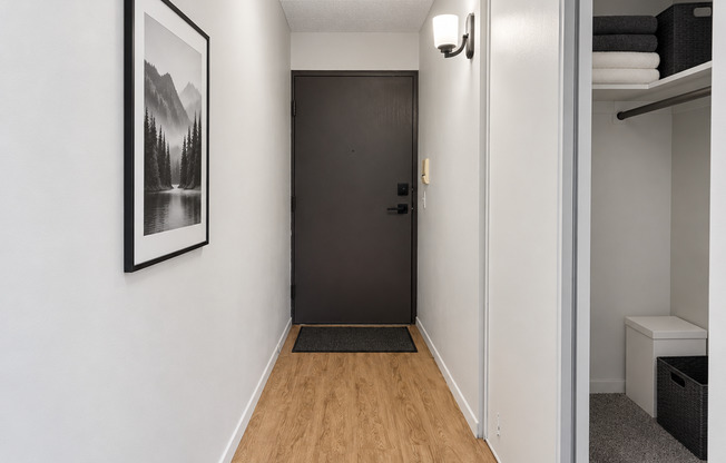 2 beds, 2 baths, 1,050 sqft, $1,599, Unit Unit 301
