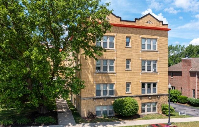 The Oakwood Manor Apartments
