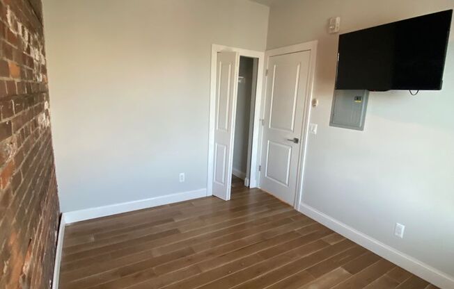 1 bed, 1 bath, 600 sqft, $1,395, Unit 1-1