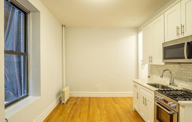 Studio, 1 bath, $2,450, Unit 1-S