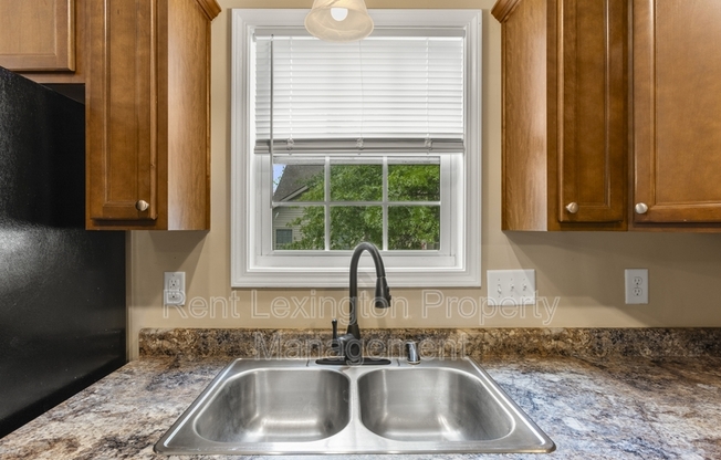 3220 SWEET CLOVER LN