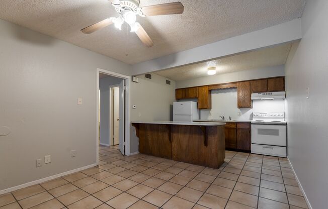 Casa West Apartments