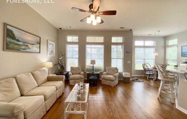 15 GREATWOOD DR