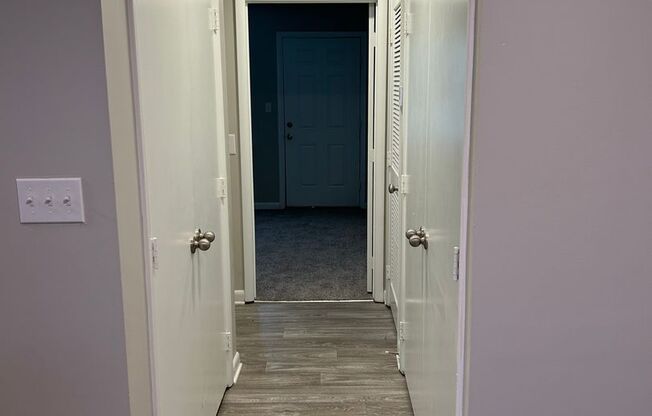 1 bed, 1 bath, 815 sqft, $875, Unit 1094